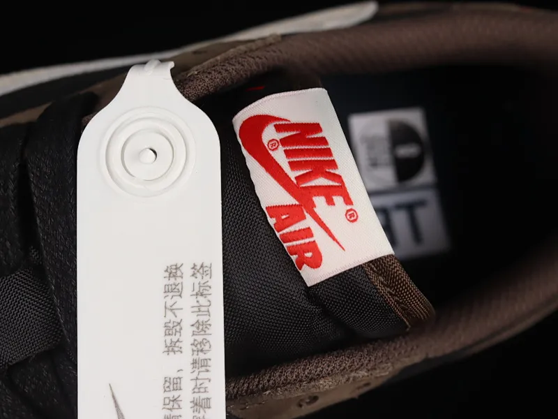All categories Air Jordan Jordan series basketball shoes Air Jordan 1 Low LW version Travis Scott x Jordan 1 low AJ 1 OG barb reverse hook grimace low top CQ4277-001